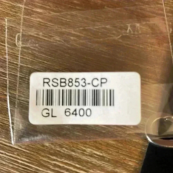 Lauren-Spencer Horseshoe Charm - Picture 6 of 10